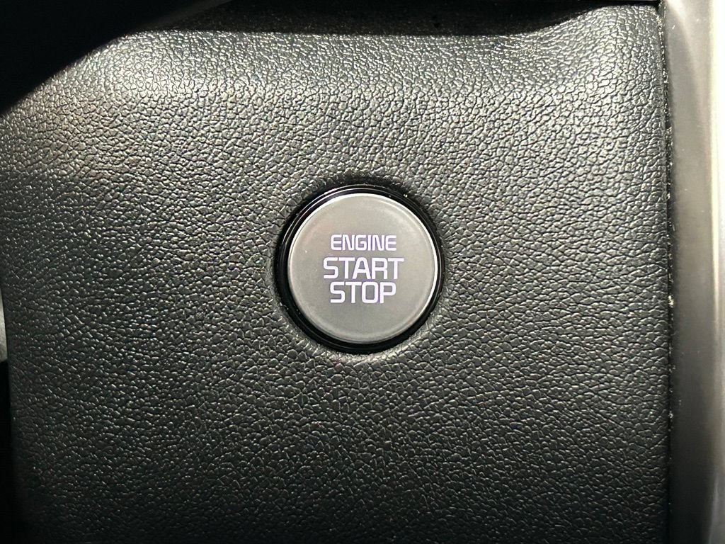 Used 2023 Kia Sorento S AWD/4WD image 29
