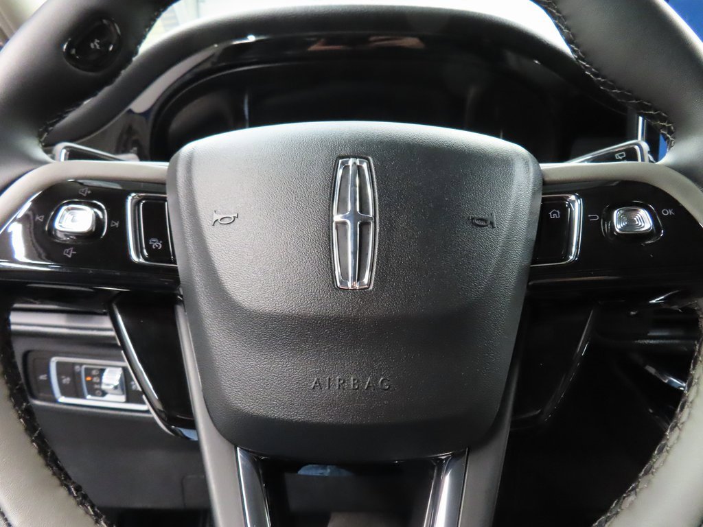 Used 2025 Lincoln Corsair Premiere w/ Jet Appearance Package image 55