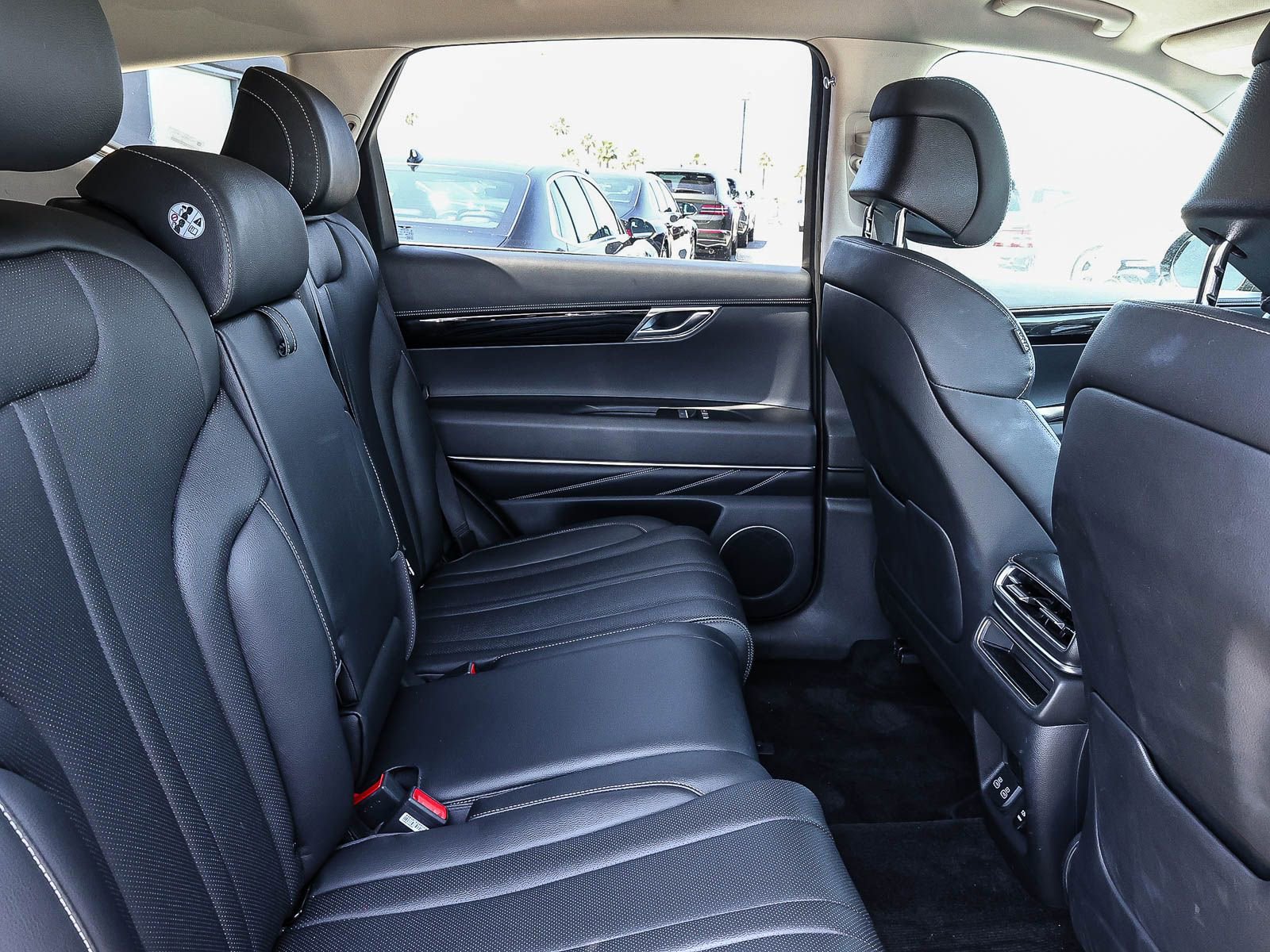 Used 2025 Genesis GV80 2.5T Standard image 18