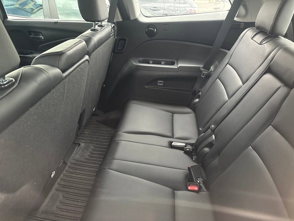 Used 2017 Honda Pilot Touring image 12
