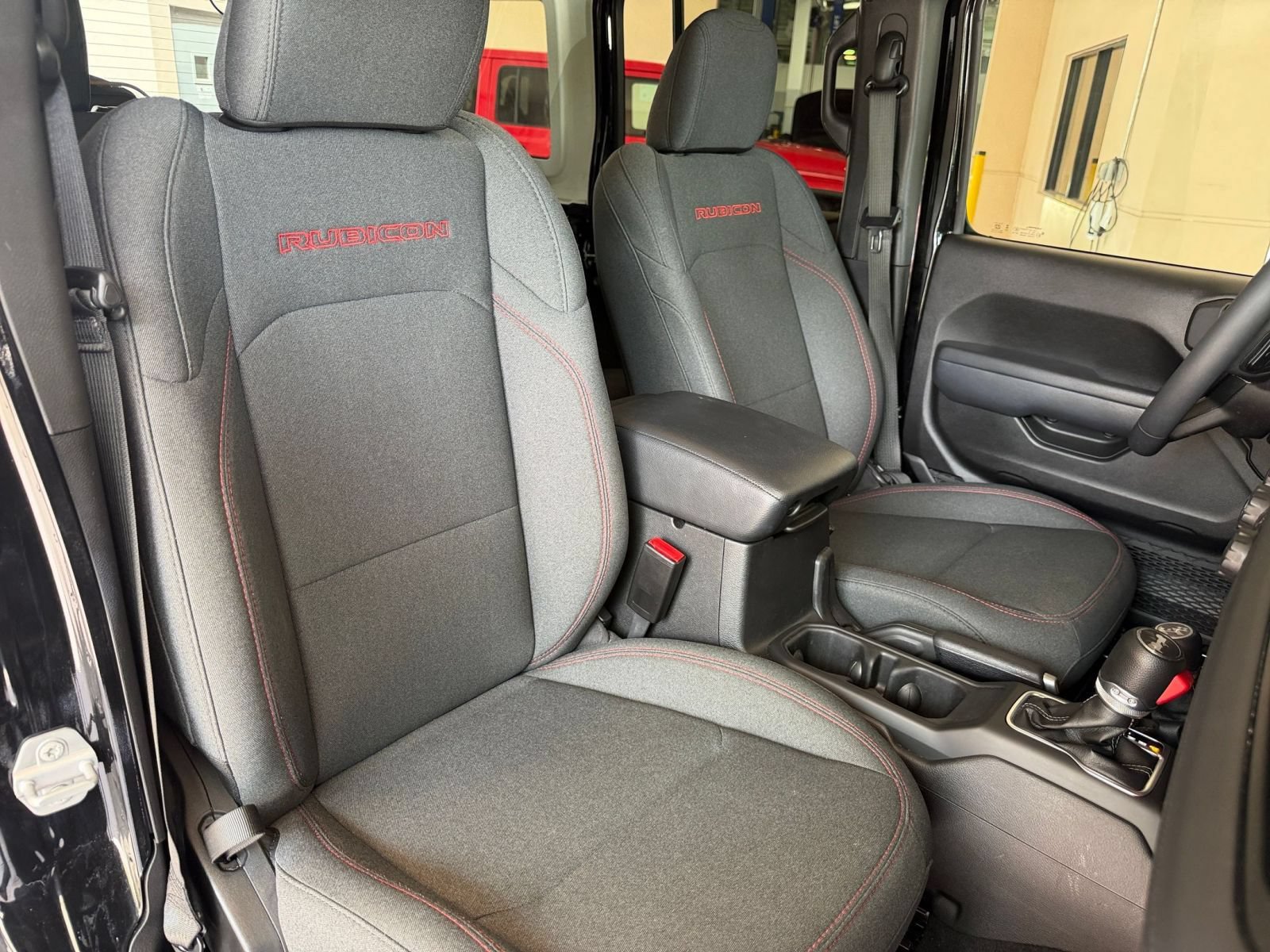 Used 2026 Jeep Wrangler Unlimited Rubicon AWD/4WD image 30