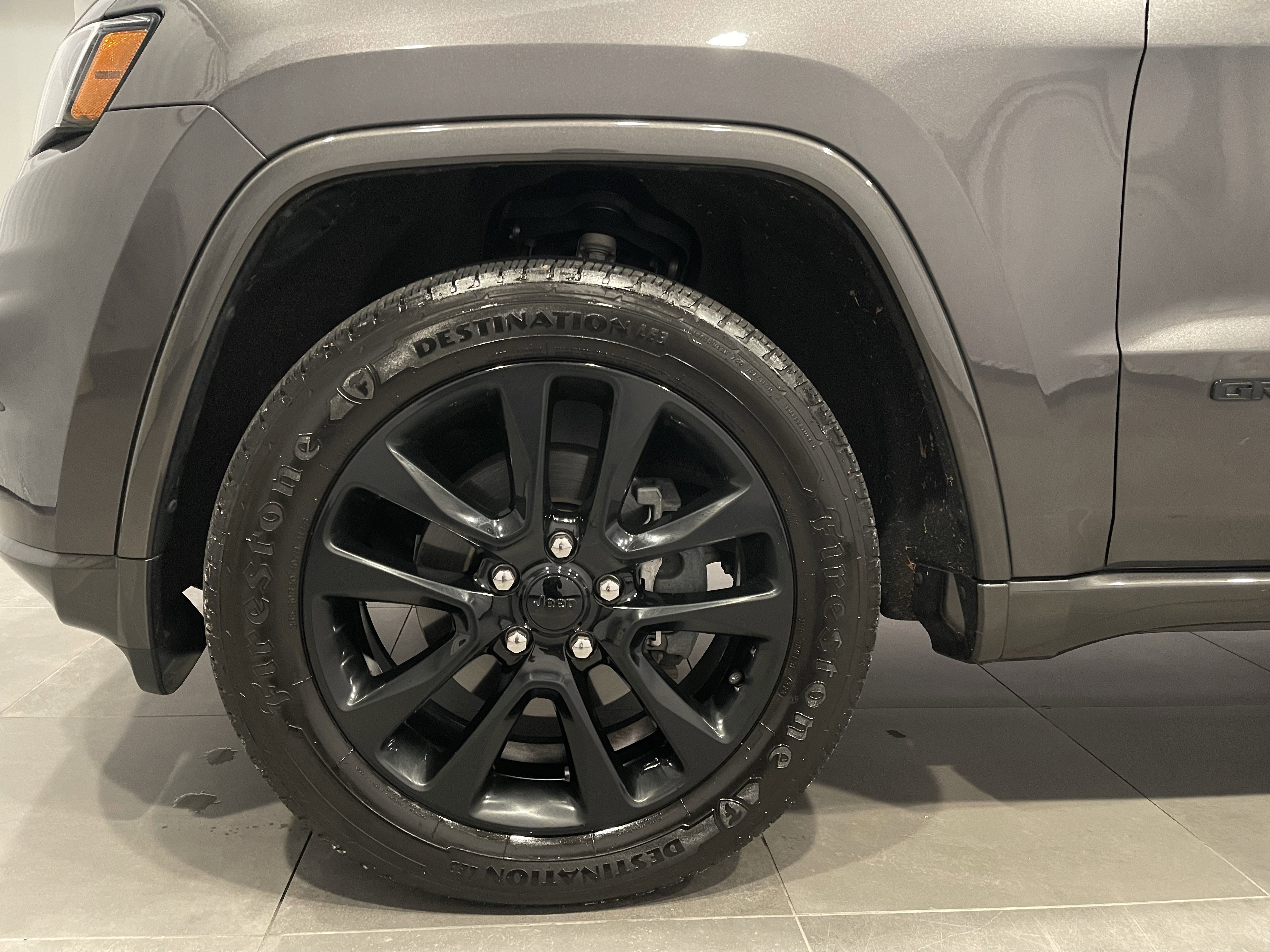 Used 2019 Jeep Grand Cherokee Altitude image 8