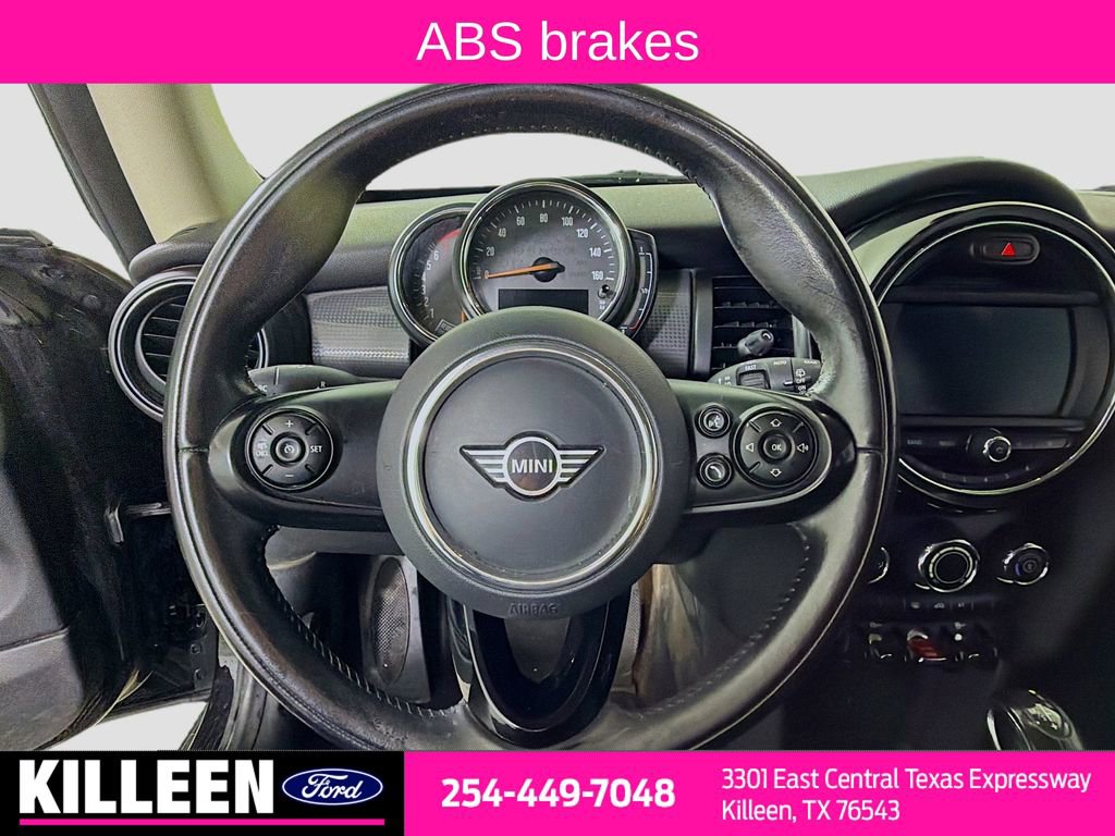 Used 2019 MINI Cooper 2-Door Hardtop w/ Signature Upholstery Package image 9
