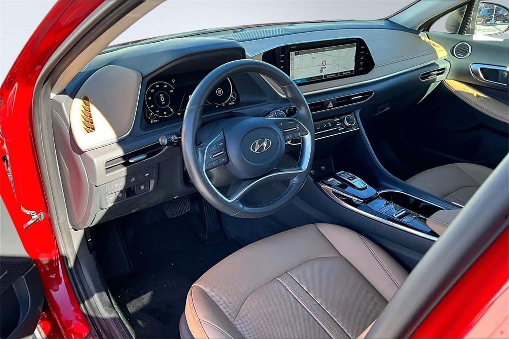 Used 2022 Hyundai Sonata Limited w/ Cargo Package image 3