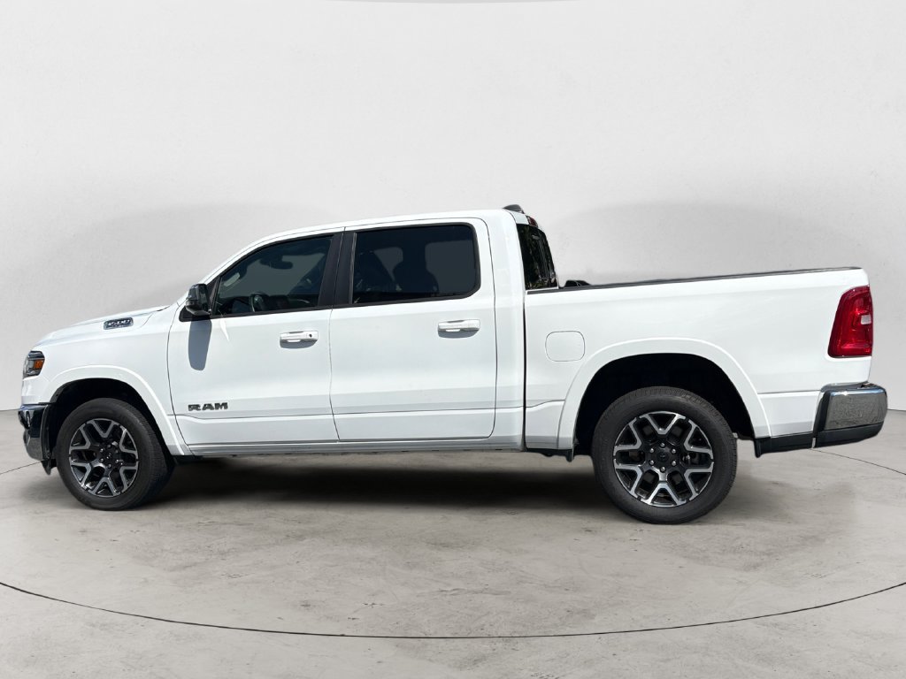 Used 2025 RAM 1500 Laramie AWD/4WD image 6