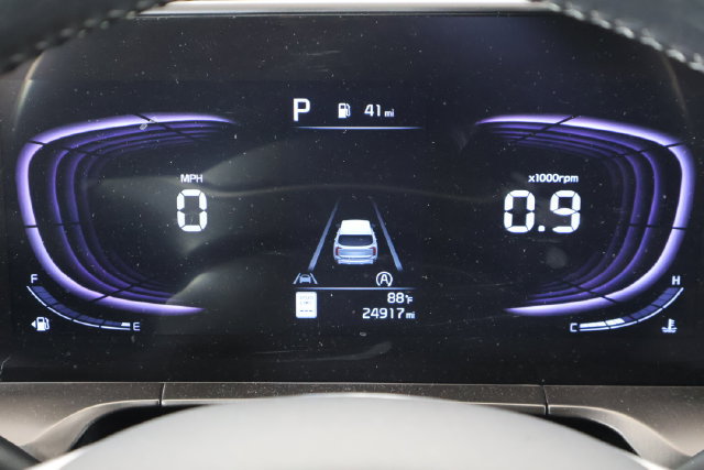 Used 2025 Kia Telluride S FWD image 30