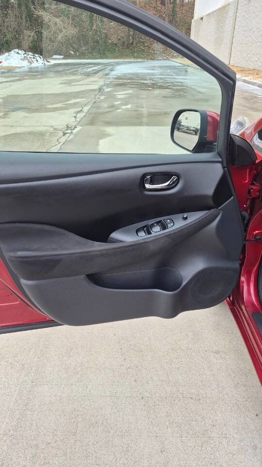 Used 2014 Nissan Leaf S image 37