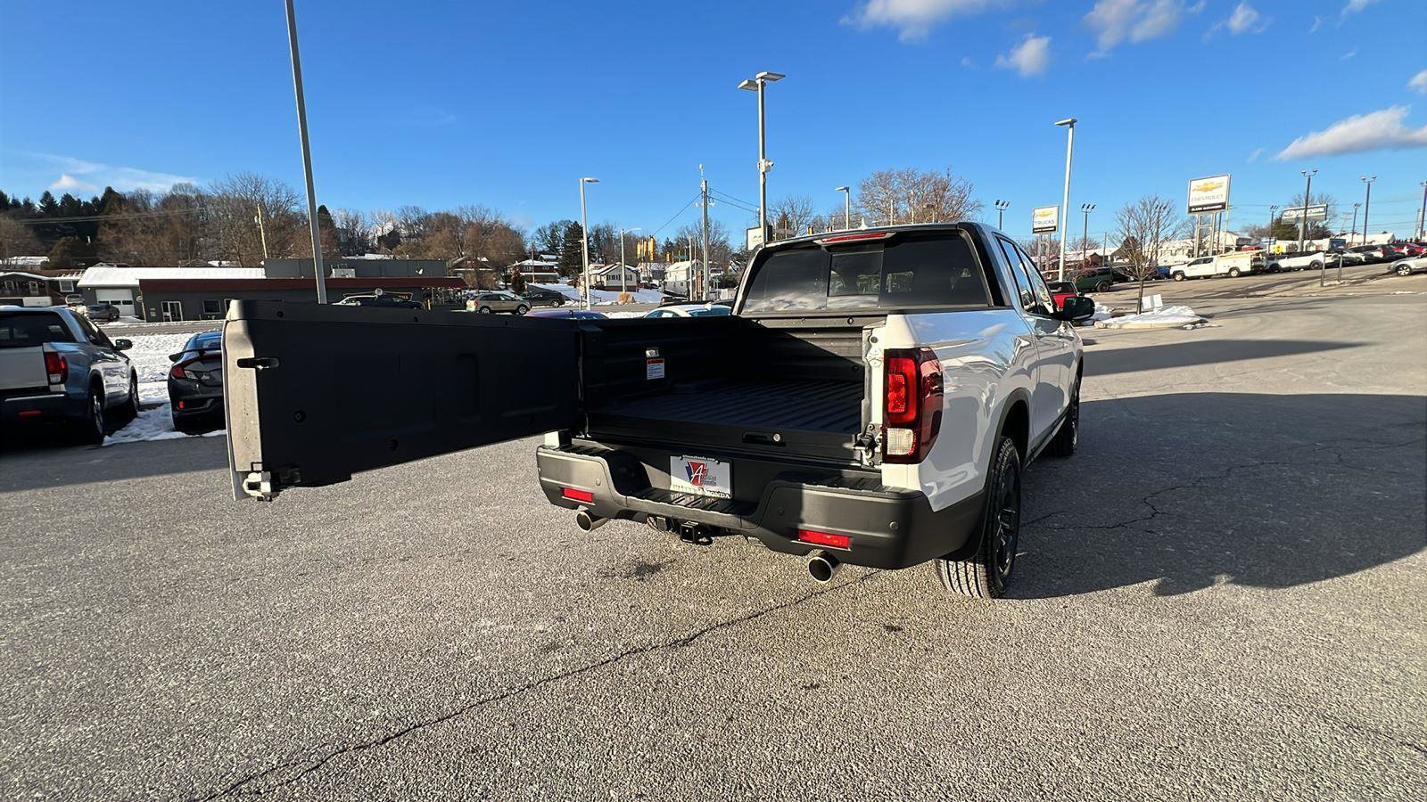 New 2026 Honda Ridgeline Black Edition image 18