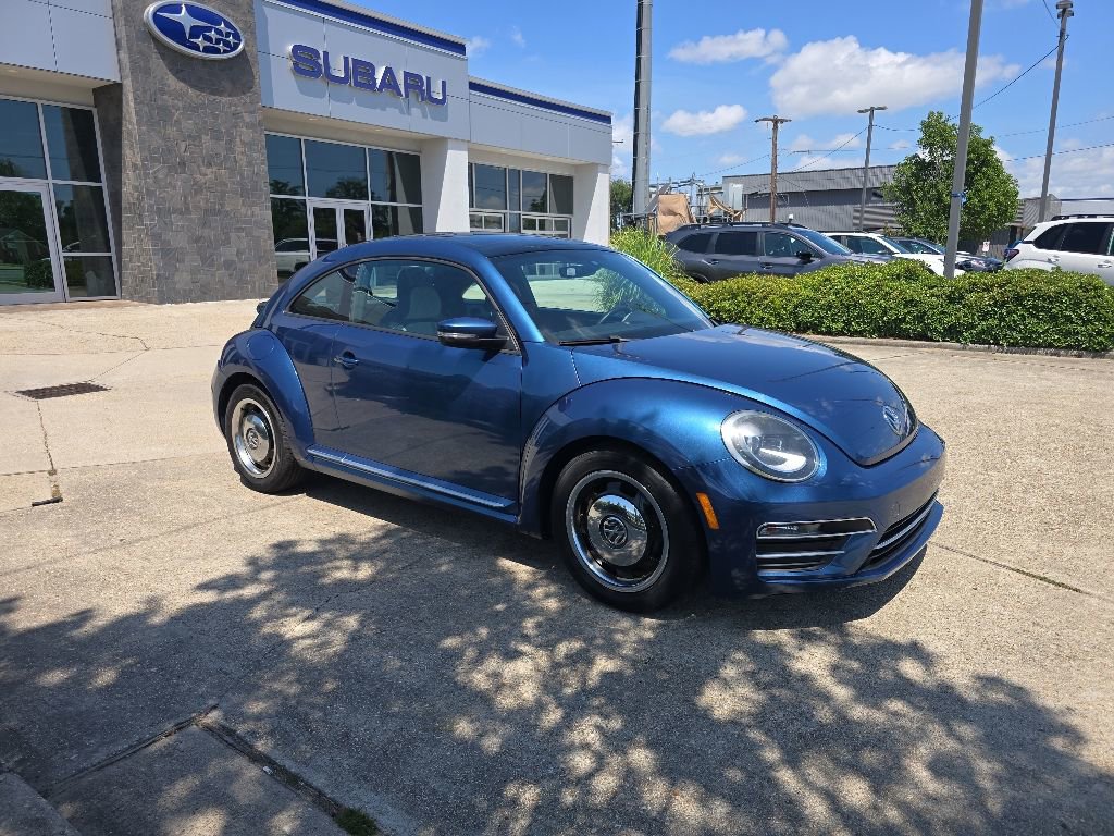 Used 2018 Volkswagen Beetle 2.0T FWD image 2
