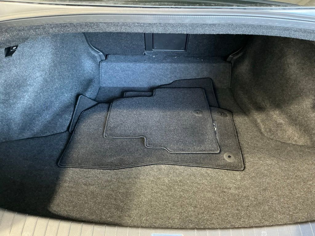 Used 2024 INFINITI Q50 Sensory image 20