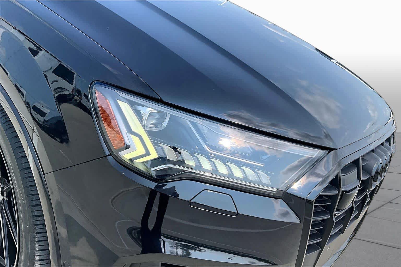 Used 2020 Audi Q7 3.0T Prestige w/ Prestige Package AWD/4WD image 26