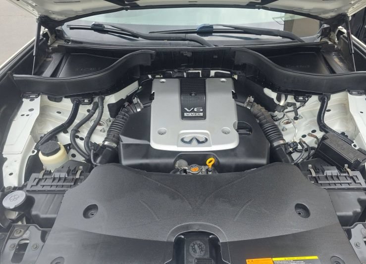 Used 2017 INFINITI QX70 AWD image 5