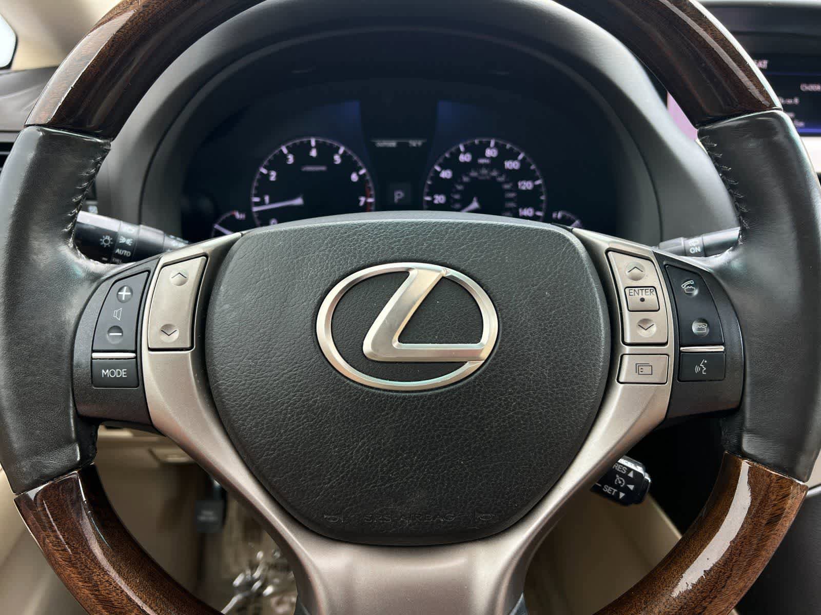 Used 2013 Lexus RX 350 AWD w/ Navigation Pkg image 25