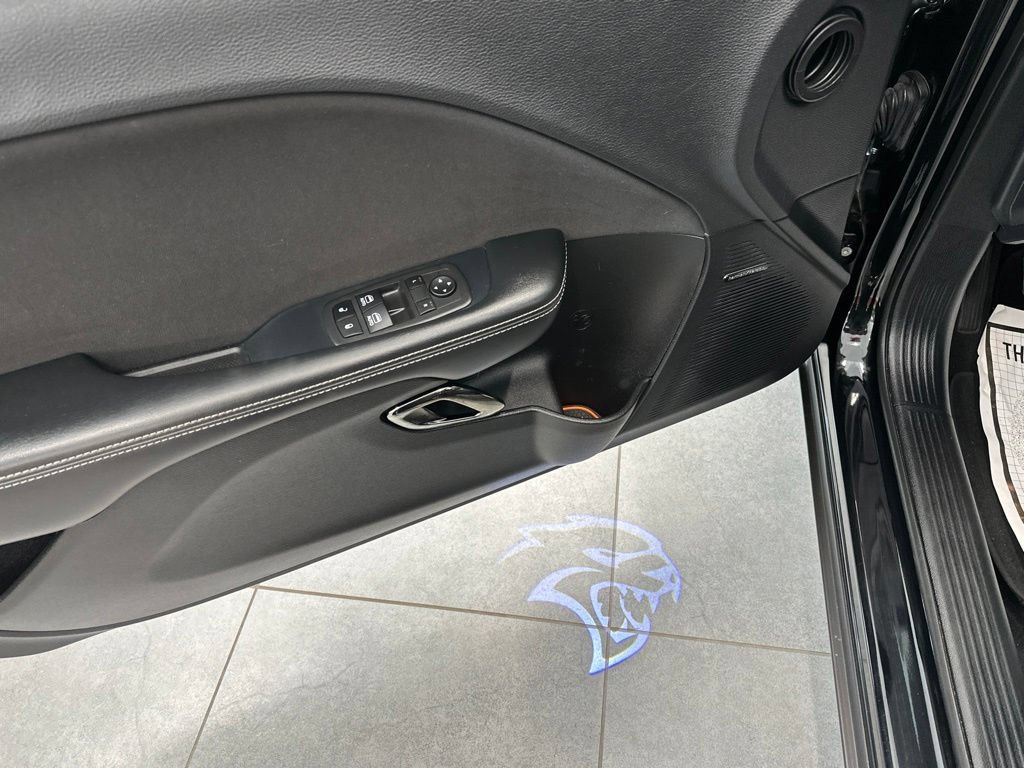 Used 2022 Dodge Challenger SRT Hellcat RWD image 15