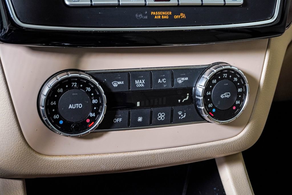 Used 2019 Mercedes-Benz GLS 450 4MATIC image 26