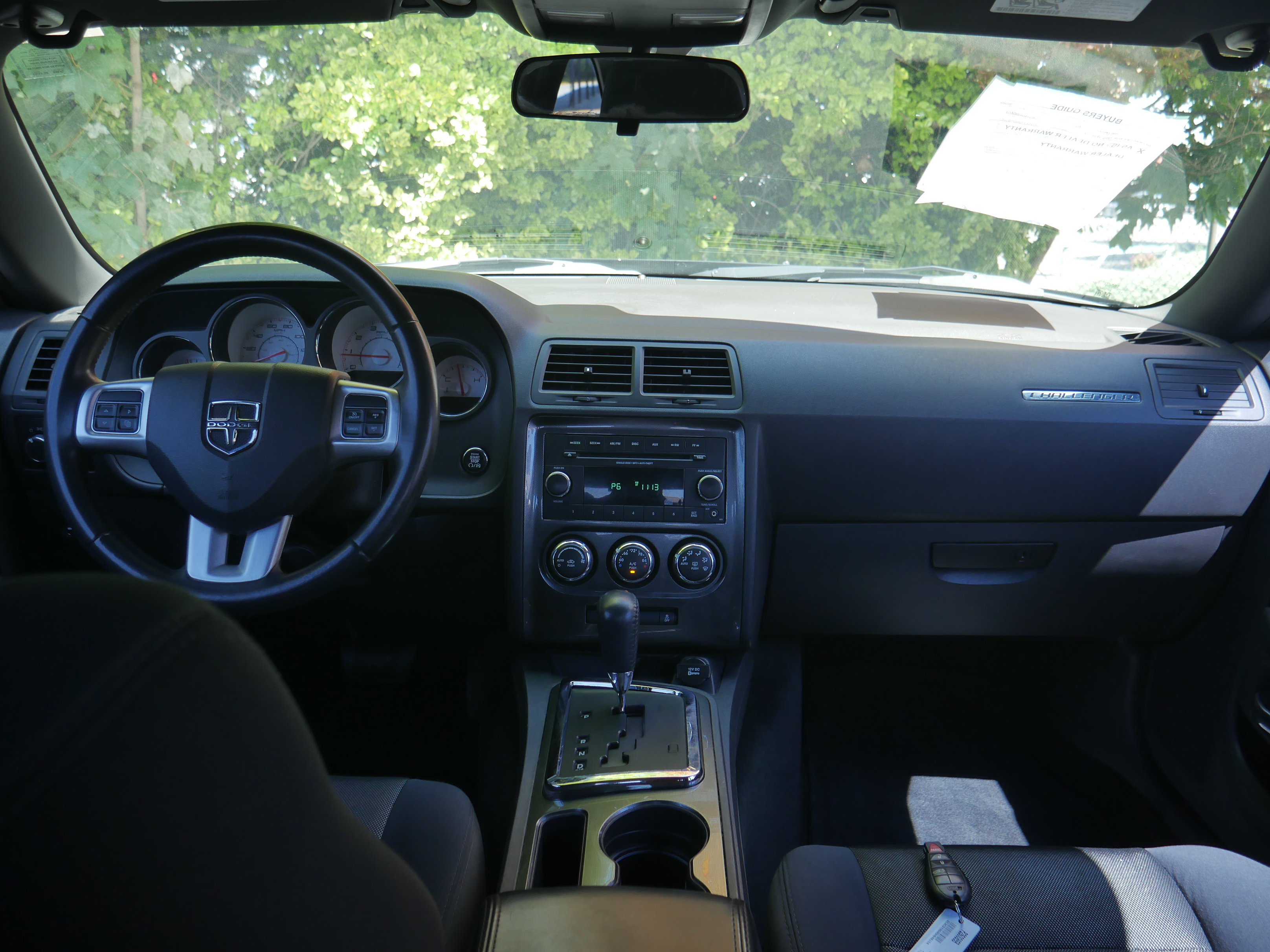 Used 2013 Dodge Challenger SXT RWD image 9