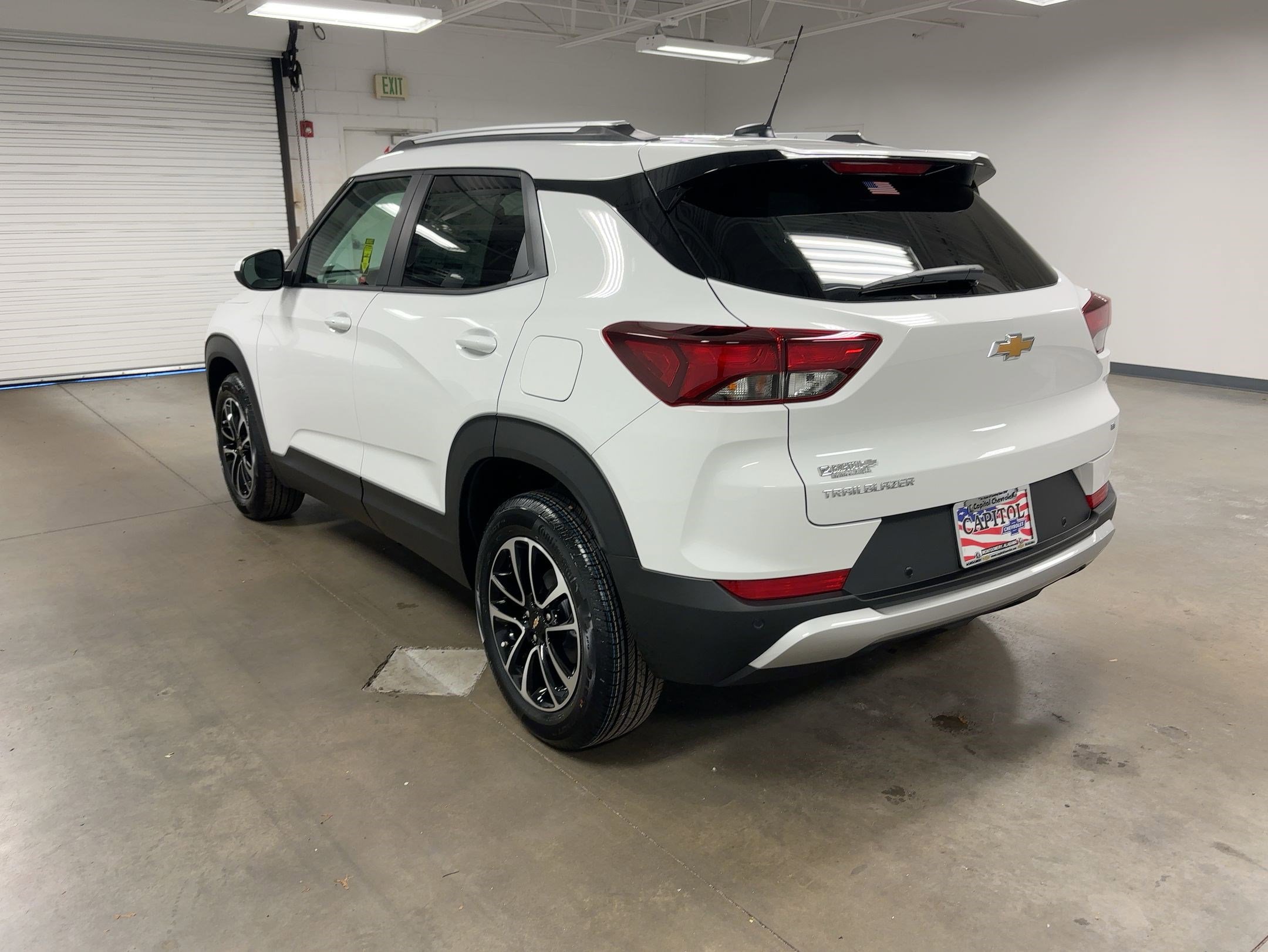 New 2026 Chevrolet TrailBlazer LT w/ Convenience Package image 2
