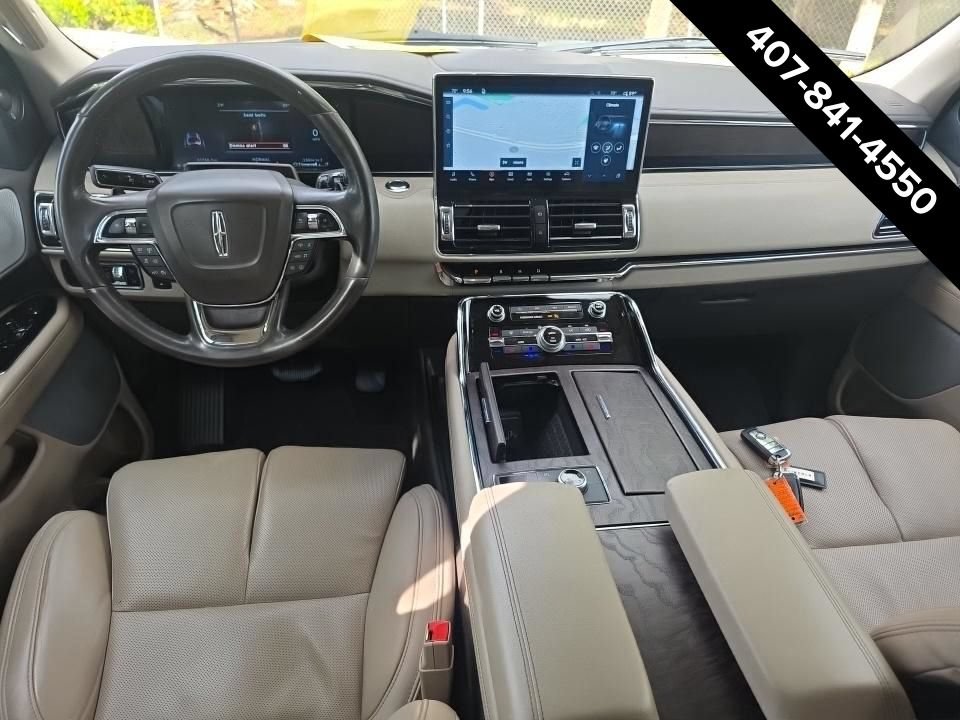 Used 2023 Lincoln Navigator L Reserve AWD/4WD image 2