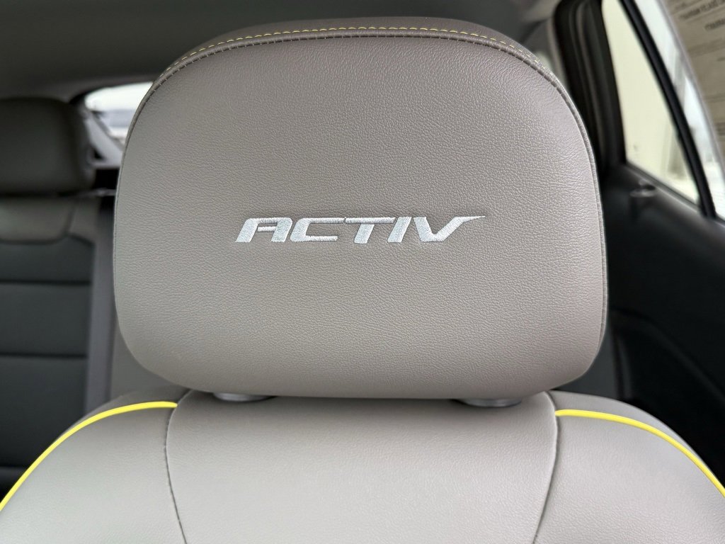 Used 2025 Chevrolet Trax ACTIV w/ Driver Confidence Package image 16