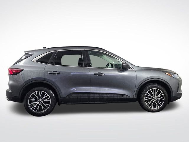 Used 2024 Ford Escape SE w/ PHEV Premium Package image 8