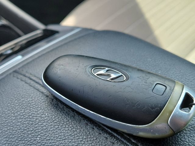 Used 2022 Hyundai Santa Cruz SEL FWD image 32