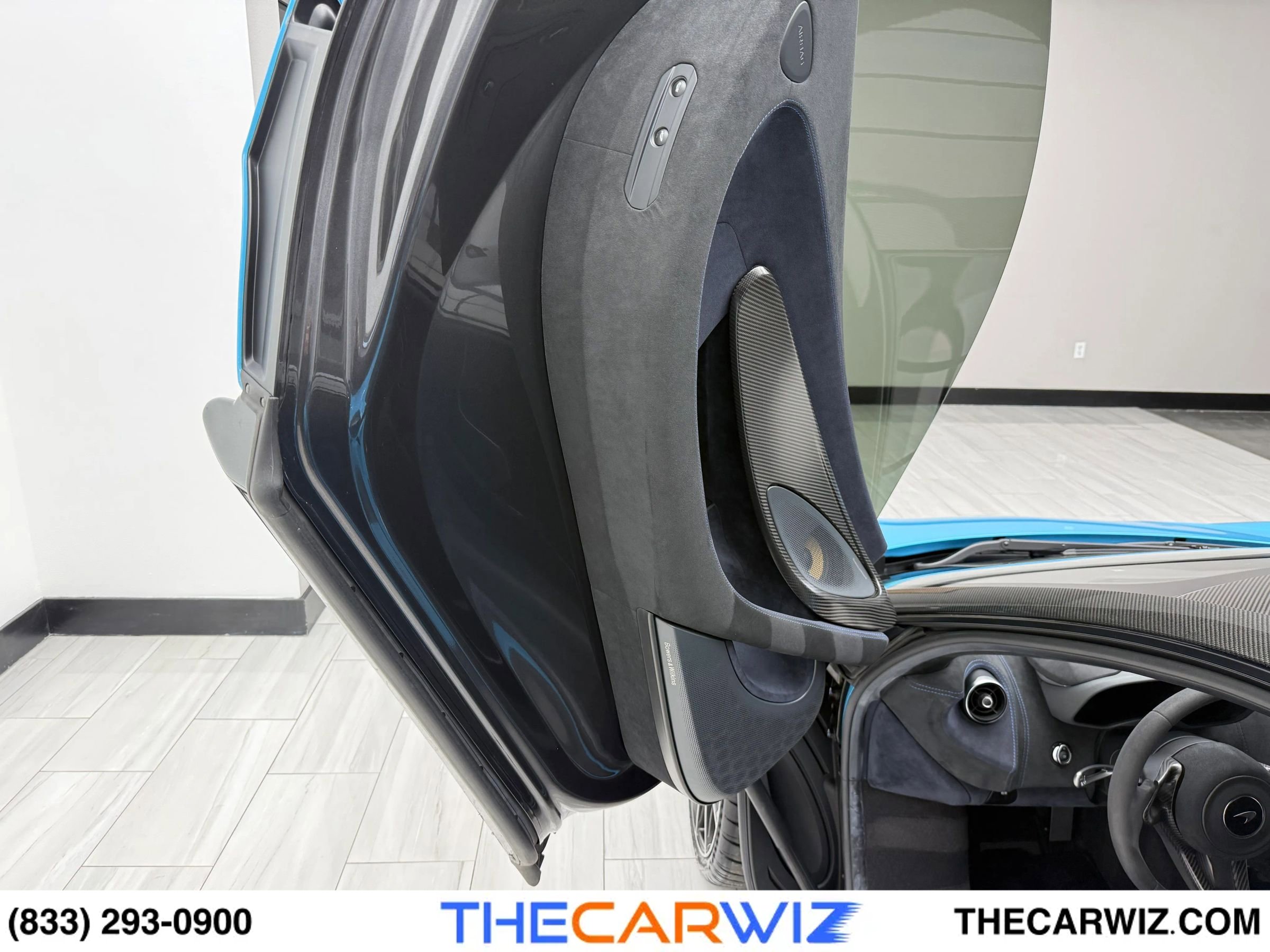 Used 2019 McLaren 600LT RWD image 48