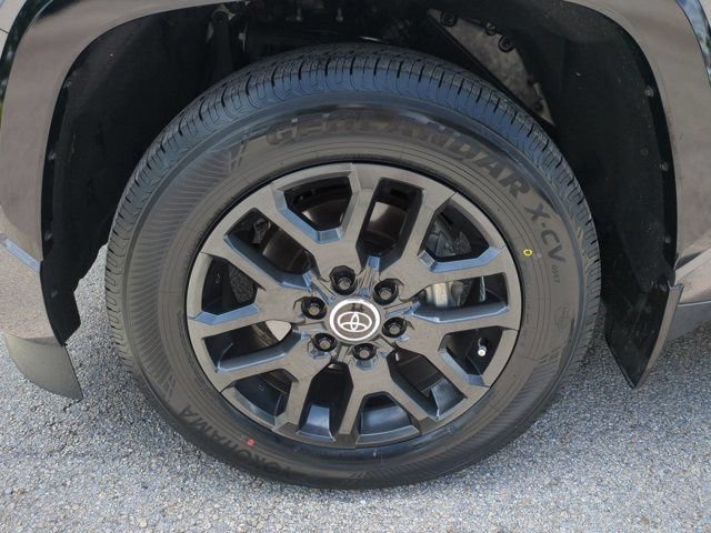 Used 2024 Toyota Sequoia Platinum AWD/4WD image 11