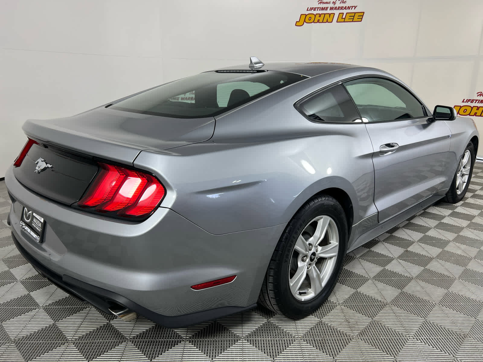 Used 2021 Ford Mustang Coupe image 7