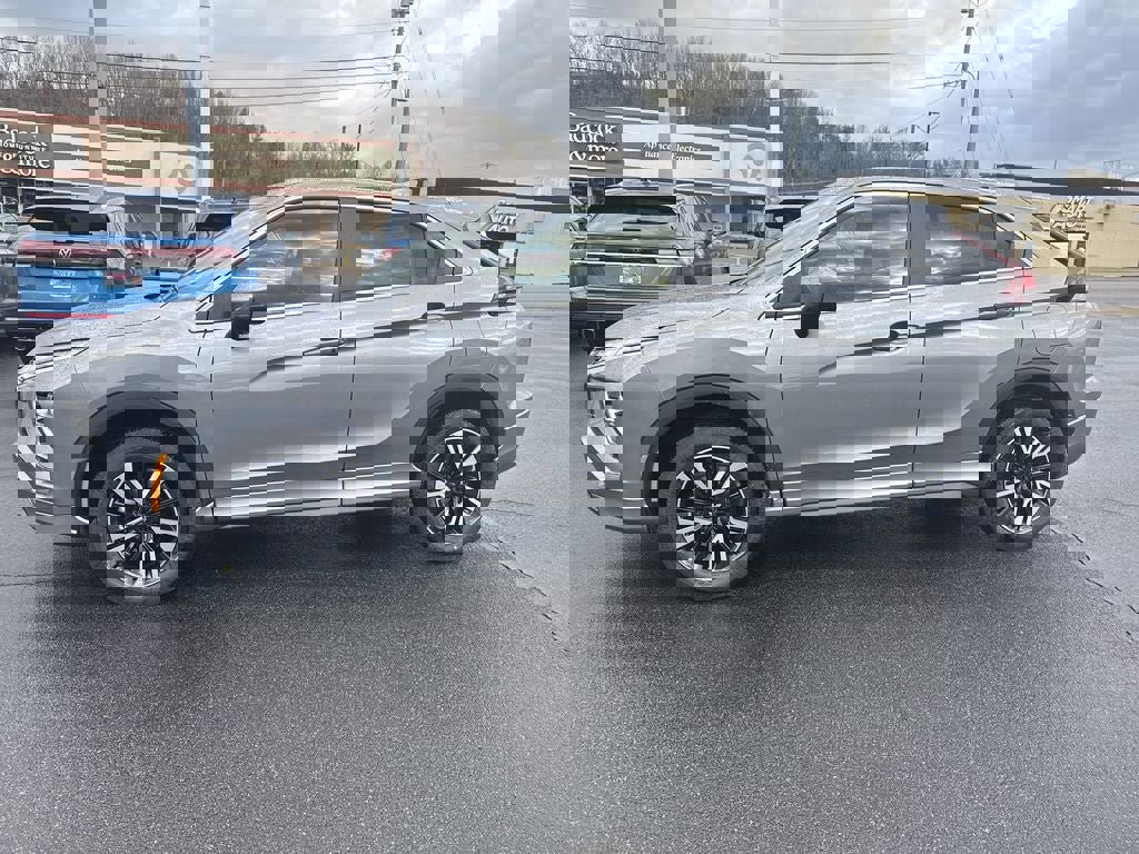 New 2025 Mitsubishi Eclipse Cross SEL video 3