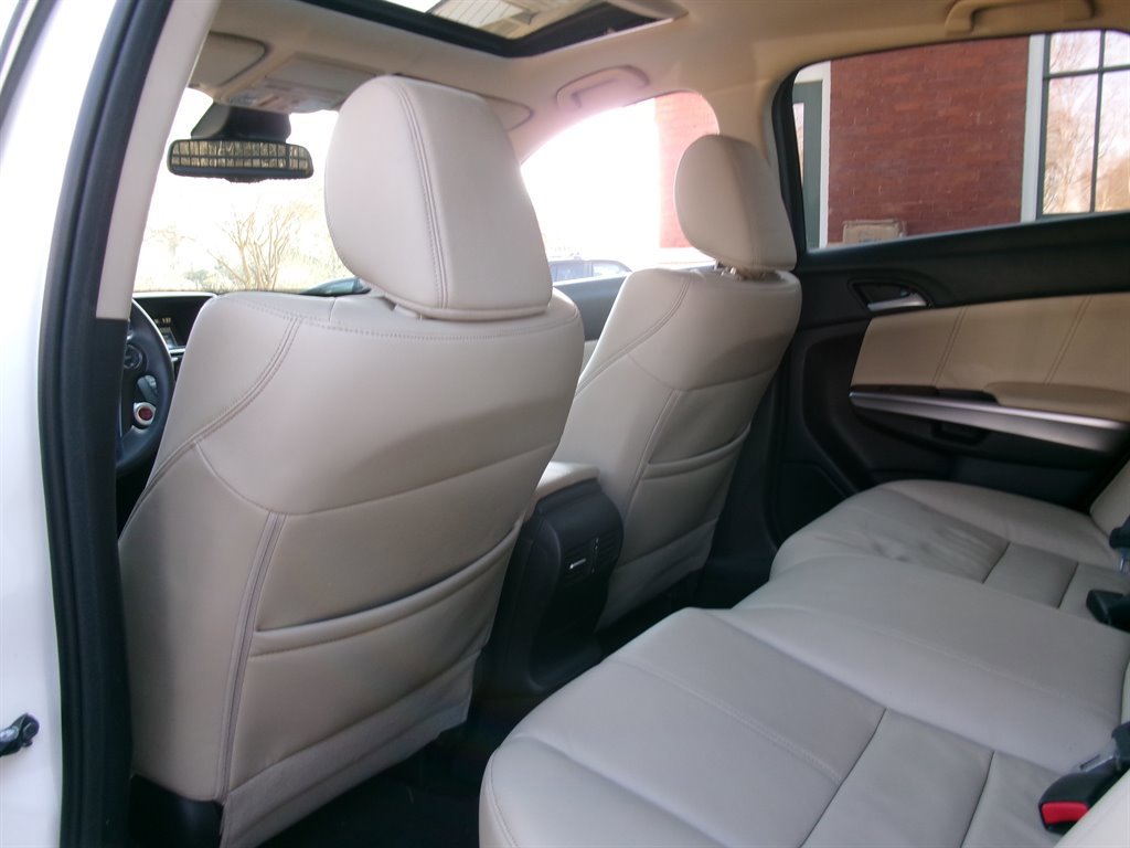 Used 2013 Honda Crosstour EX-L image 28