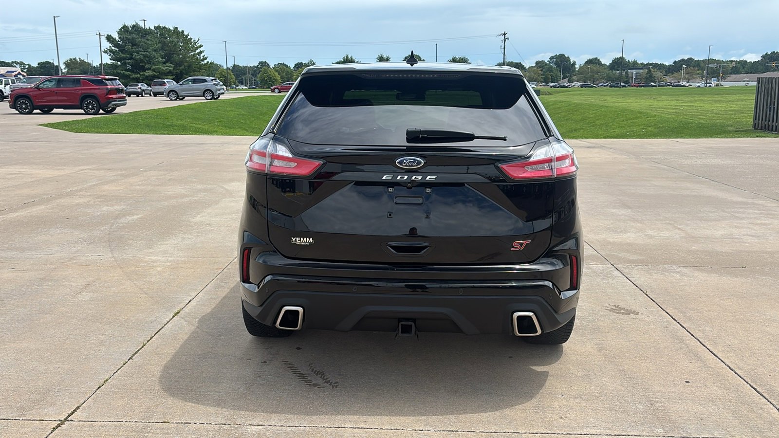 Used 2021 Ford Edge ST image 8