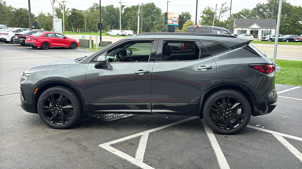 Used 2019 Chevrolet Blazer RS FWD image 3