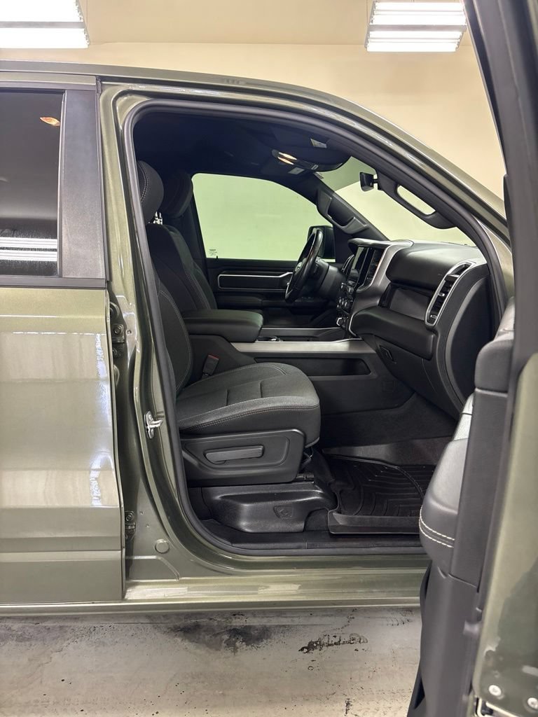 Used 2021 RAM 1500 Big Horn AWD/4WD image 23