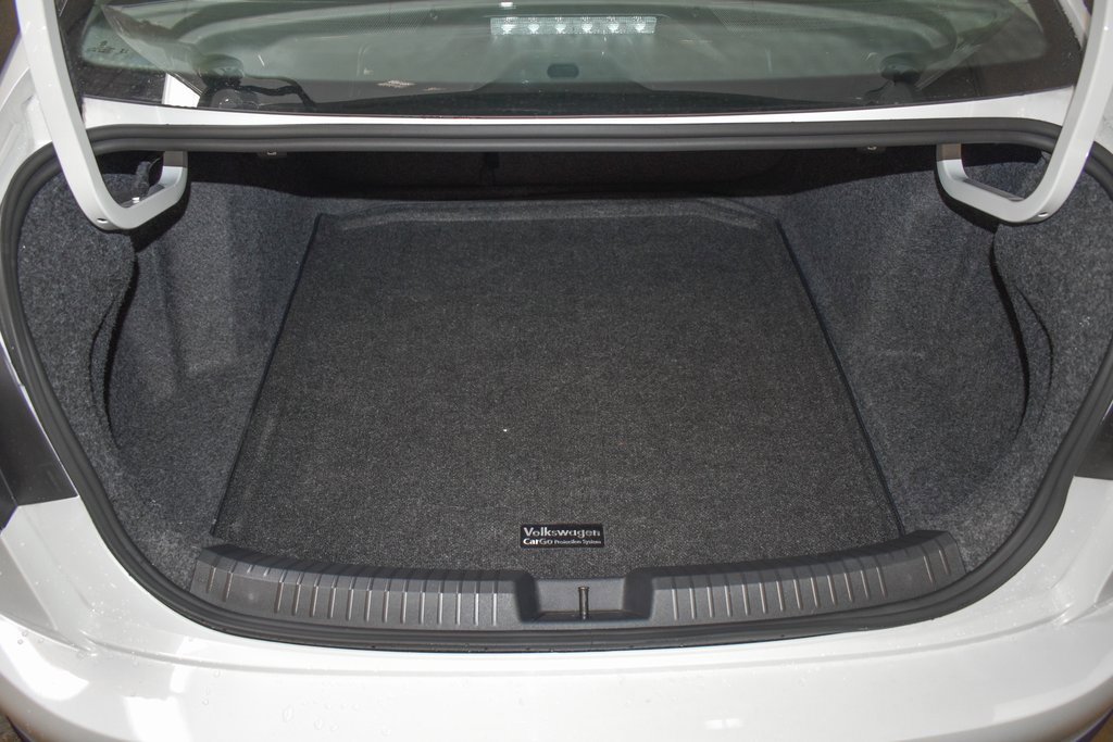 Used 2025 Volkswagen Jetta SE image 26