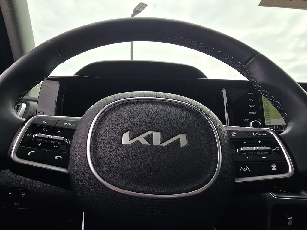 Used 2023 Kia Sorento X-Line EX image 27