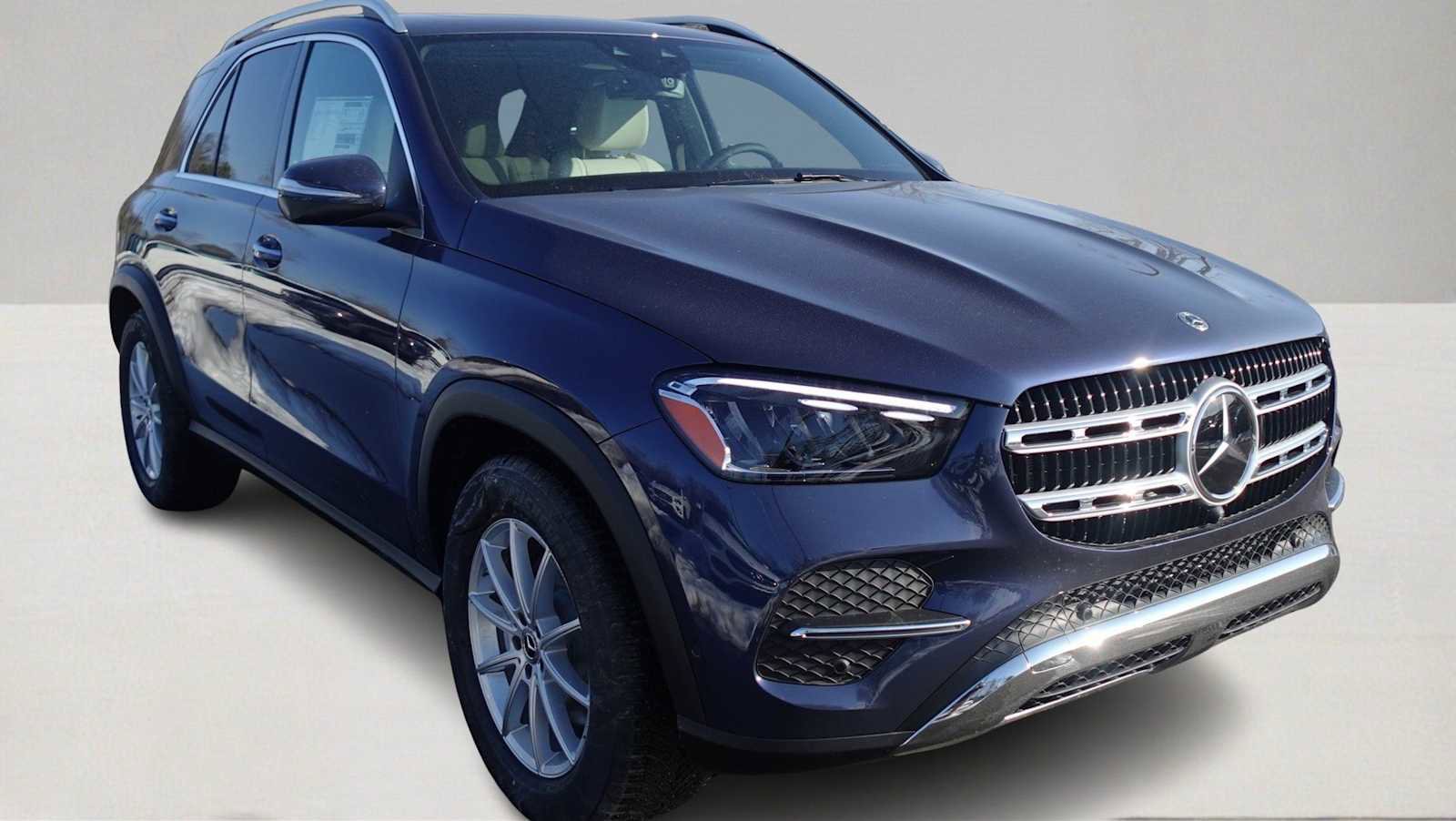 New 2026 Mercedes-Benz GLE 350 4MATIC image 3
