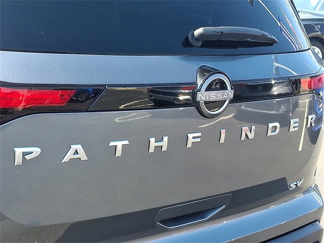Used 2022 Nissan Pathfinder SV image 37