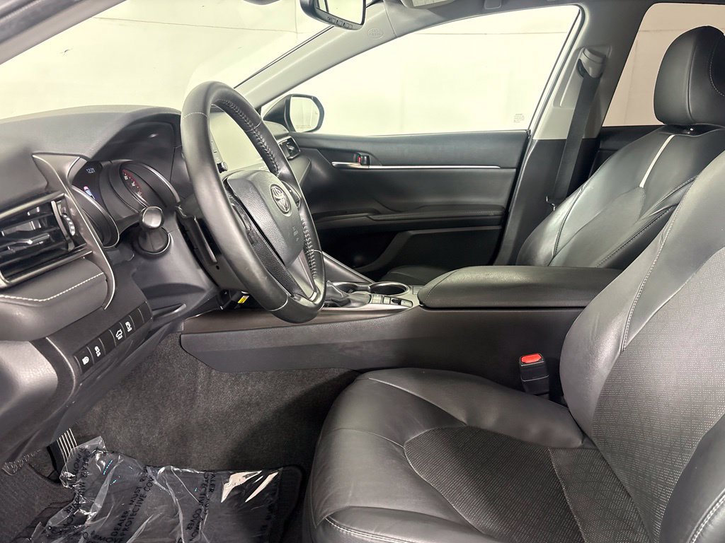 Used 2023 Toyota Camry XSE FWD image 25