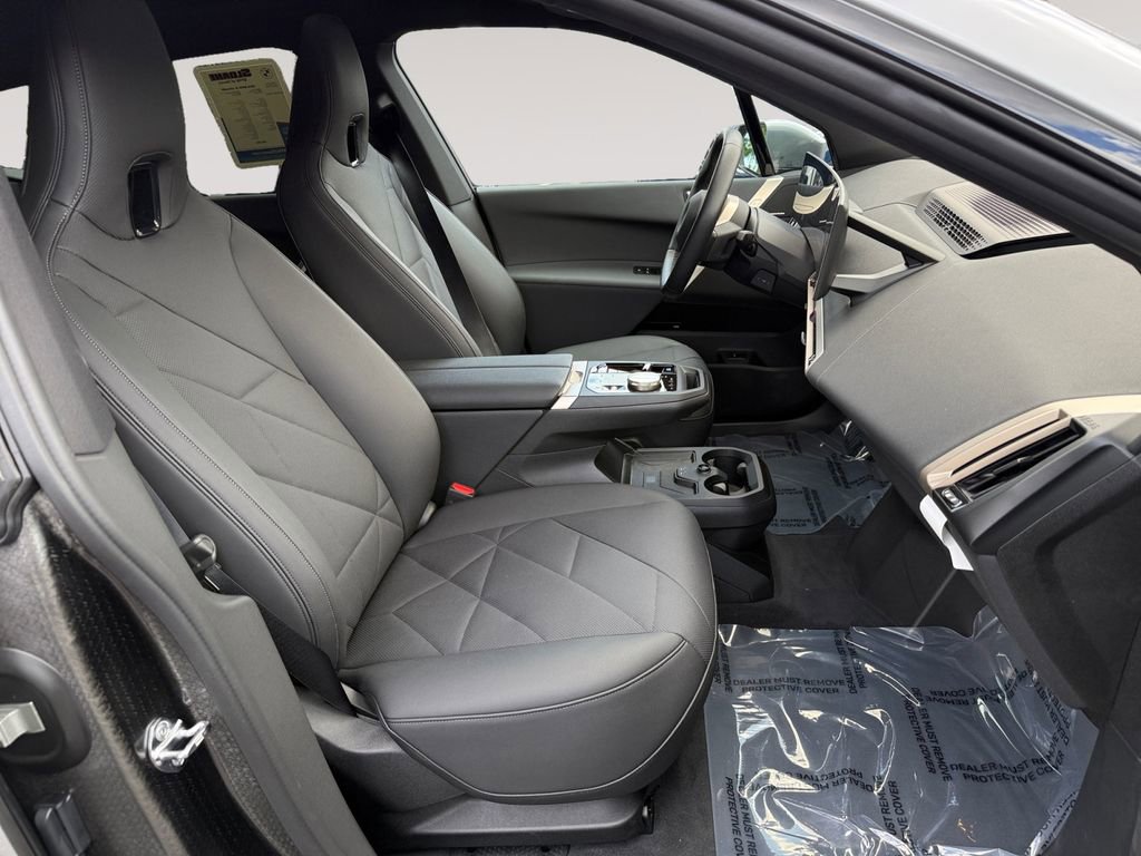 Certified 2026 BMW iX xDrive60 AWD/4WD image 15