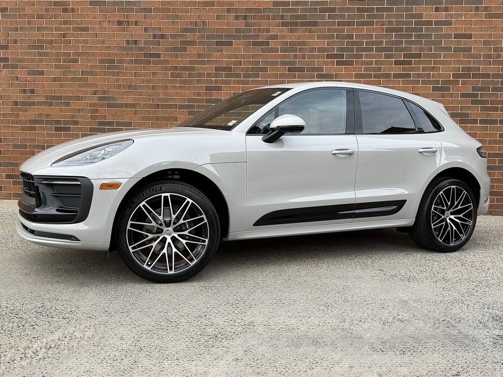 New 2026 Porsche Macan image 1