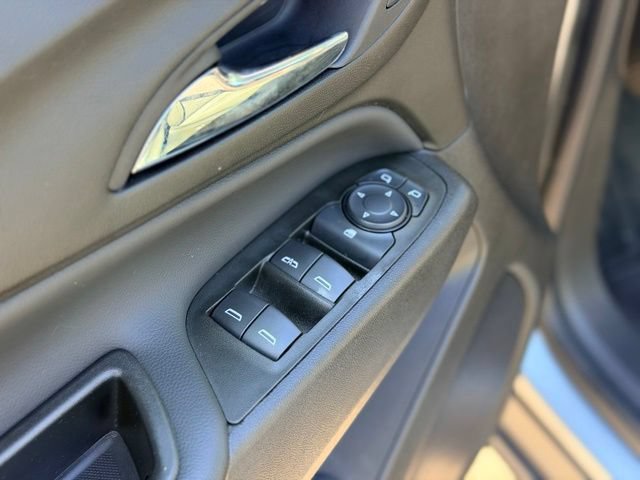 Used 2024 Chevrolet Equinox LT FWD image 21