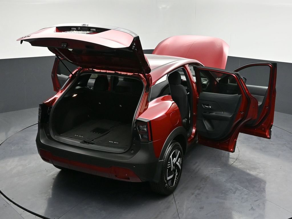 Used 2025 Nissan Kicks SV w/ Interior Electronics Package image 32