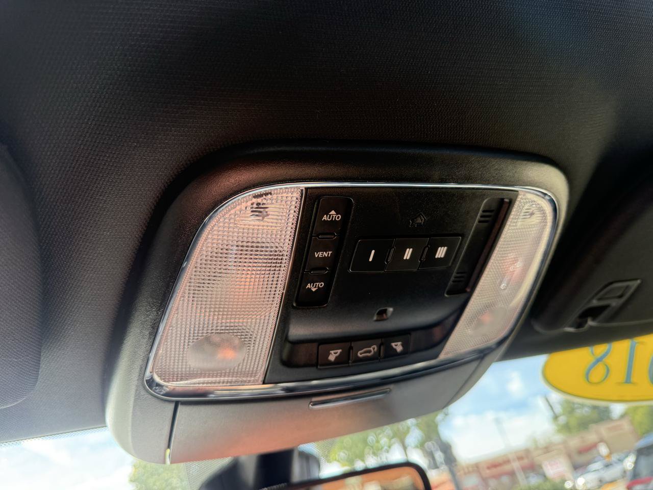 Used 2018 Jeep Grand Cherokee Limited AWD/4WD image 26
