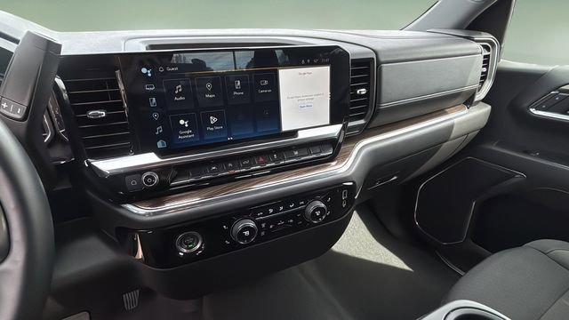 Used 2023 Chevrolet Silverado 1500 LT image 24