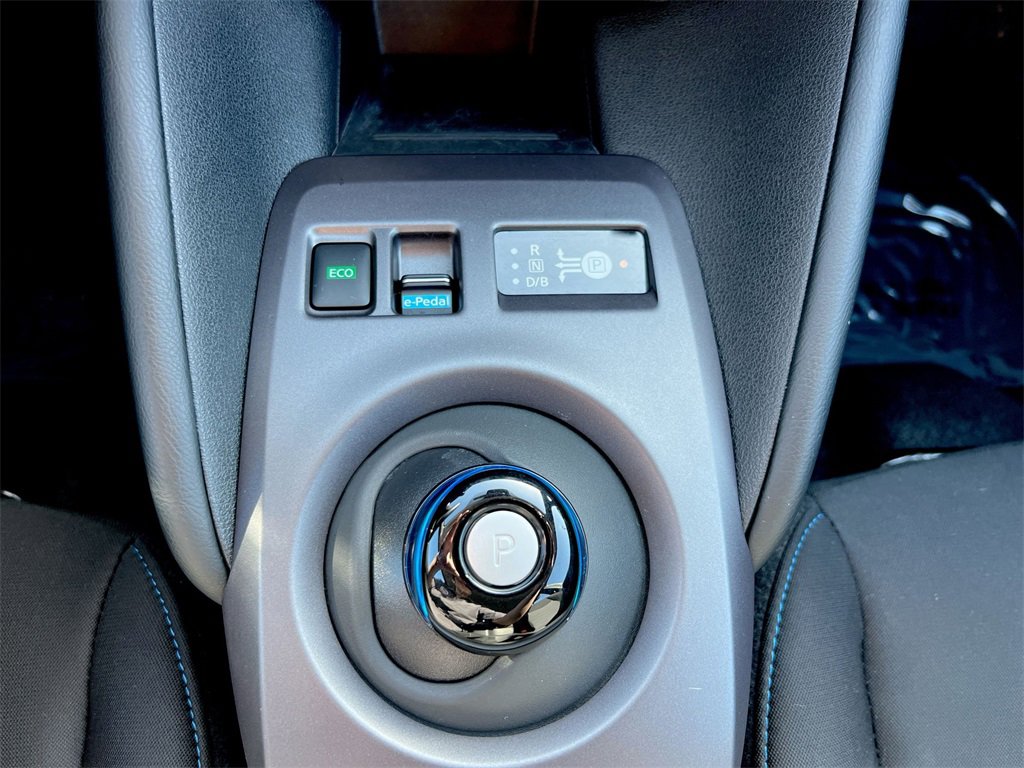 Used 2023 Nissan Leaf S image 6