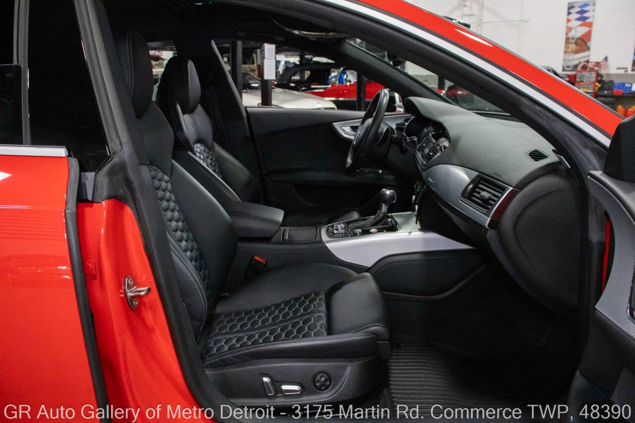 Used 2016 Audi RS 7 Prestige image 38
