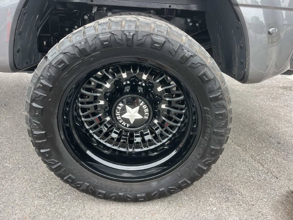 Used 2024 Ford F450 Platinum w/ FX4 Off-Road Package AWD/4WD image 14