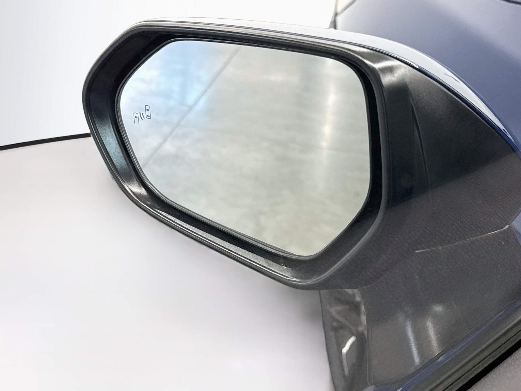Used 2025 Toyota Camry SE FWD image 16
