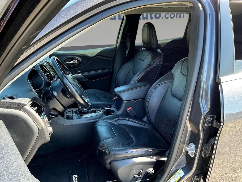 Used 2019 Jeep Cherokee Limited AWD/4WD image 25