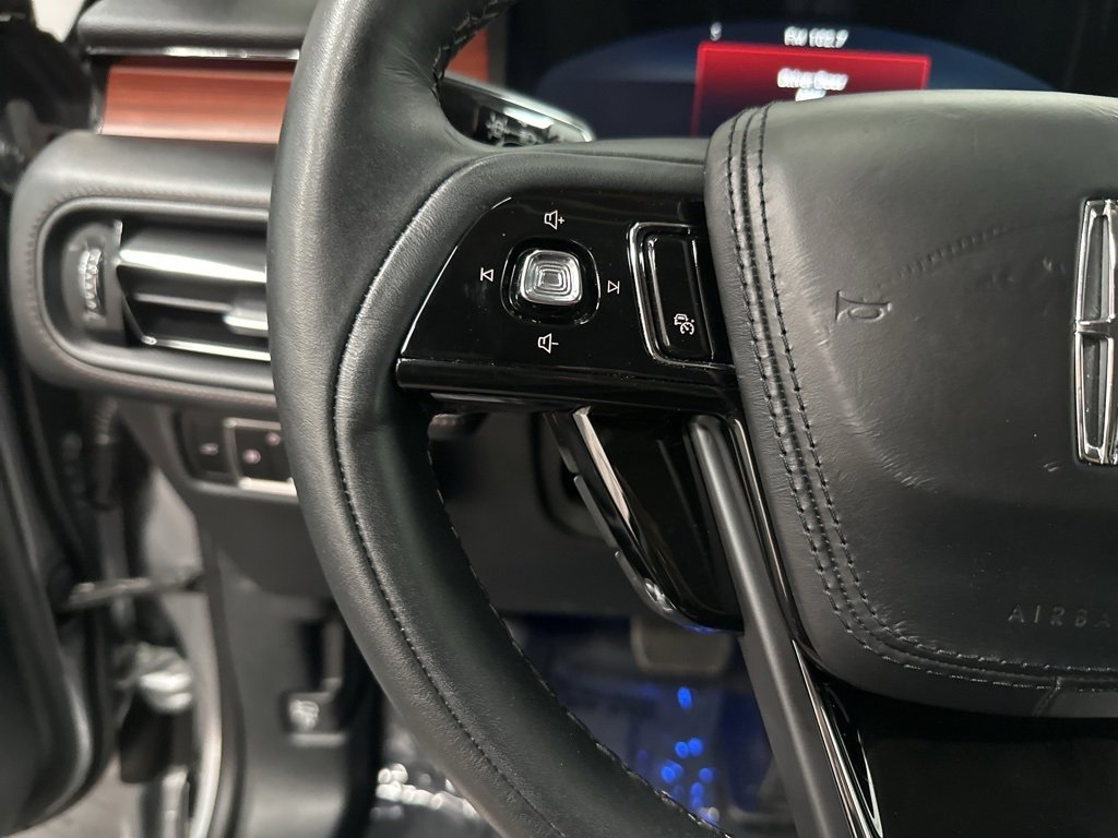 Used 2023 Lincoln Aviator Reserve w/ Equipment Group 201A image 16